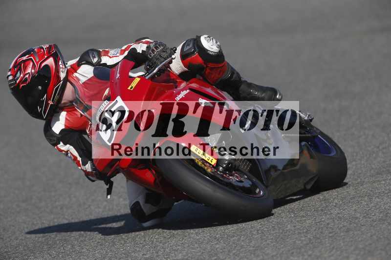 /Archiv-2024/02 29.01.-02.02.2024 Moto Center Thun Jerez/Gruppe gelb-yellow/135